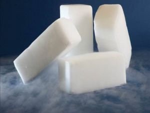 Đá Khô (Đá CO2)